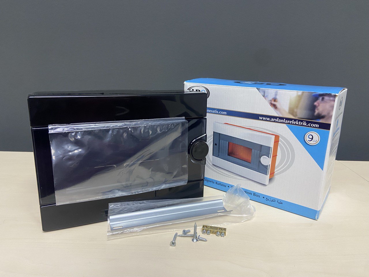 44c9185b36e43e61b2a3000e10c35930